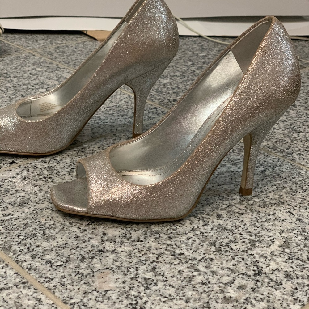 Bcbgeneration Ariel Heel